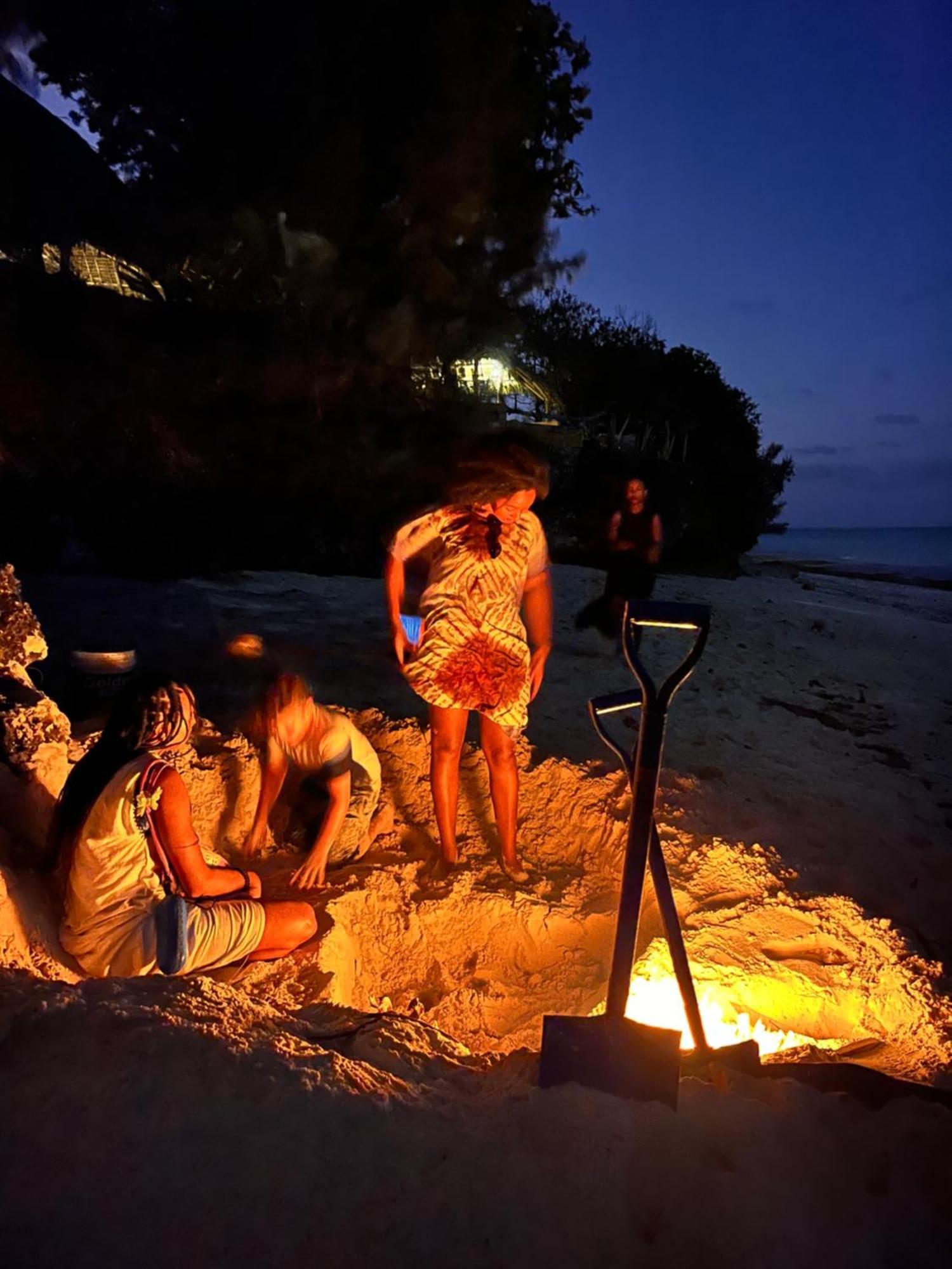 Sazani Beach Lodge And Tidal Lounge Nungwi Bagian luar foto
