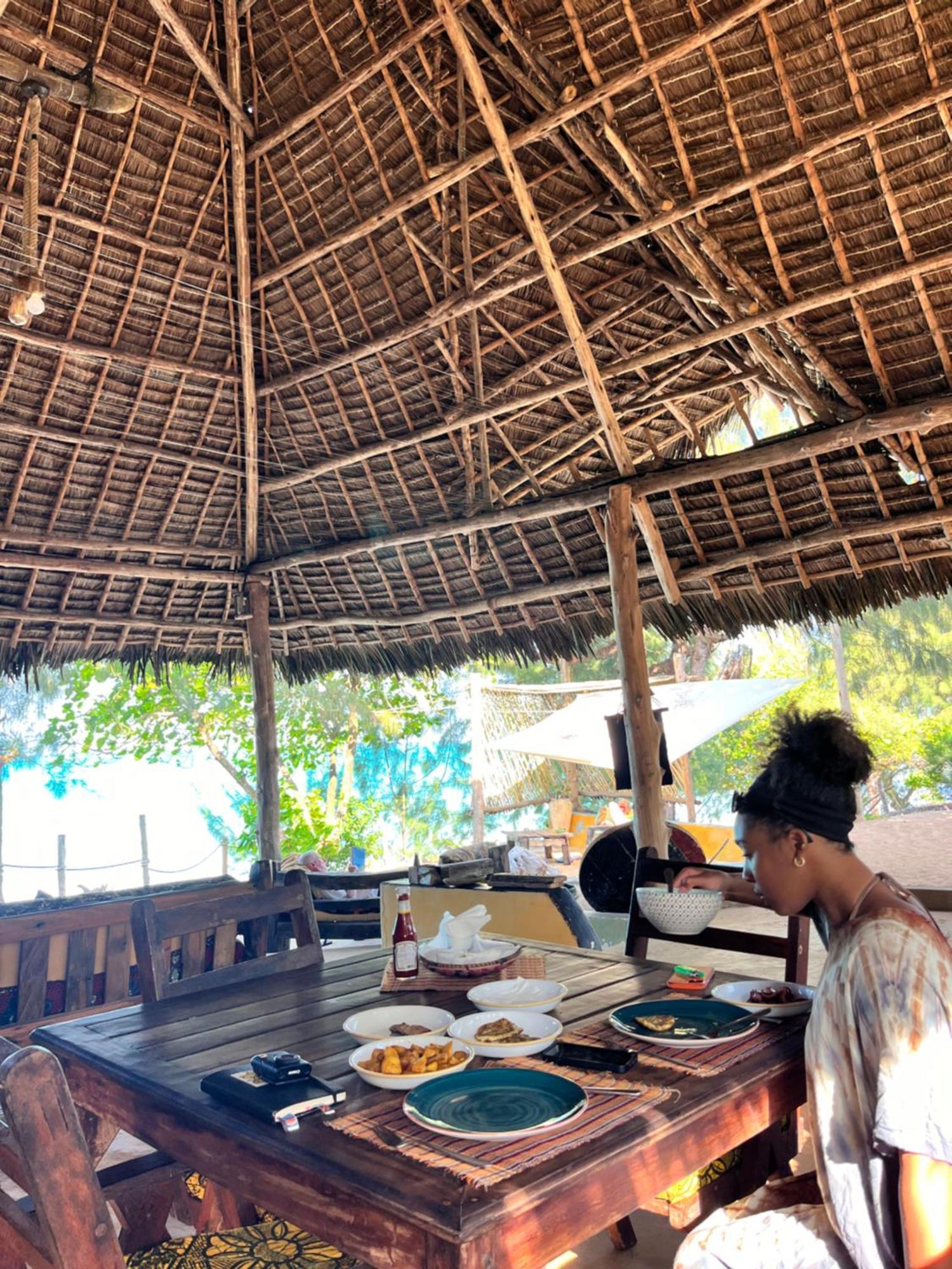 Sazani Beach Lodge And Tidal Lounge Nungwi Bagian luar foto