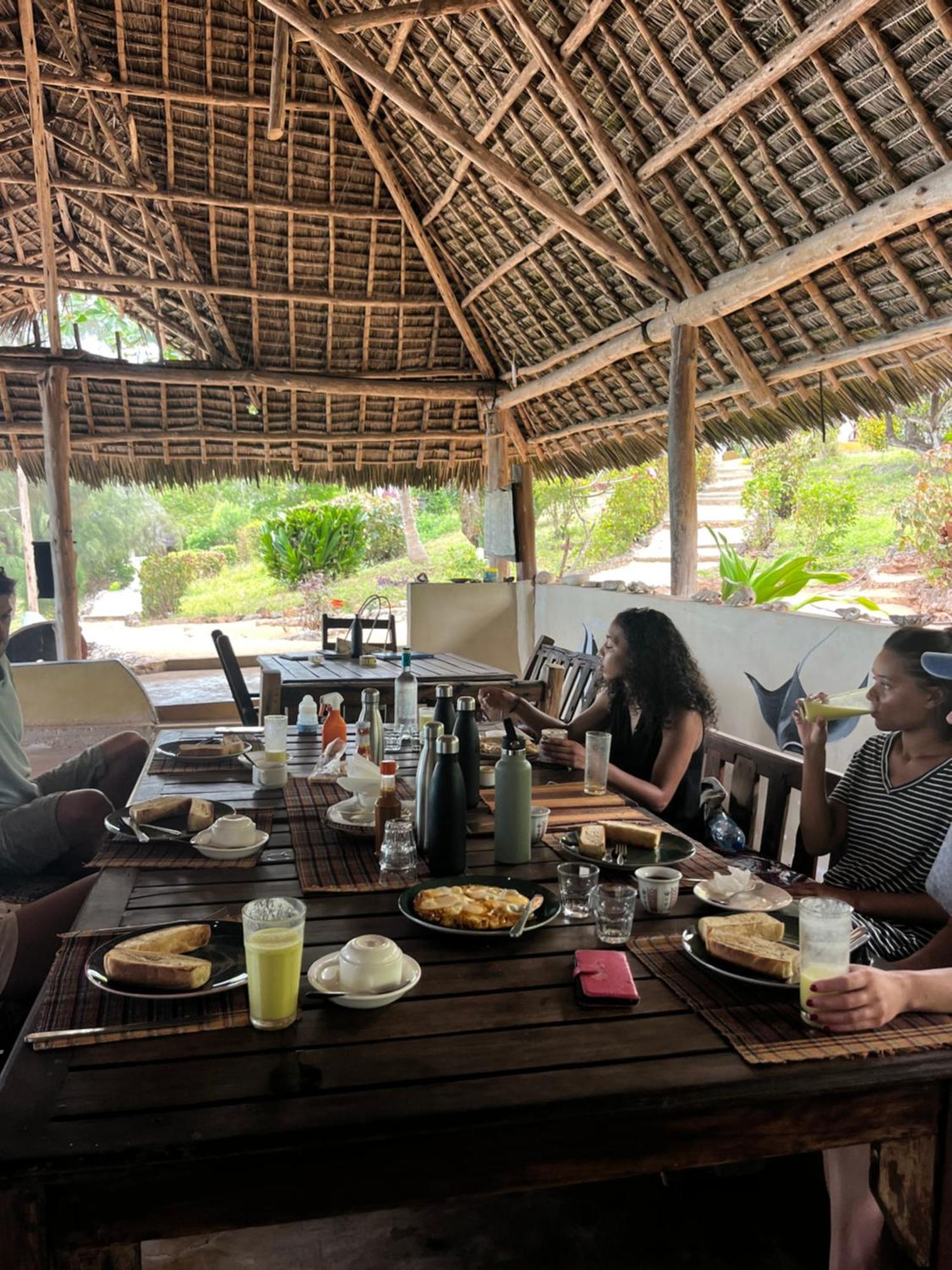 Sazani Beach Lodge And Tidal Lounge Nungwi Bagian luar foto