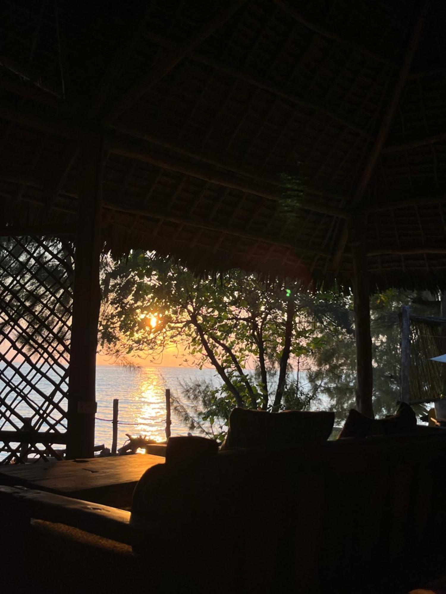 Sazani Beach Lodge And Tidal Lounge Nungwi Bagian luar foto