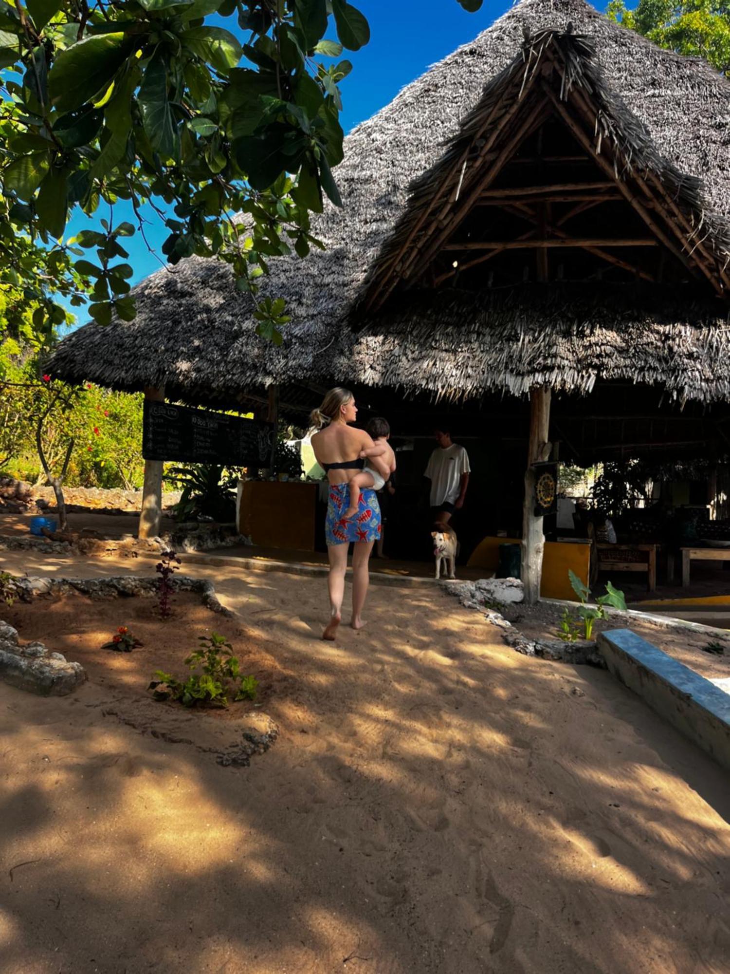 Sazani Beach Lodge And Tidal Lounge Nungwi Bagian luar foto